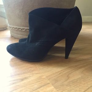 NEW COACH stiletto booties. Black.